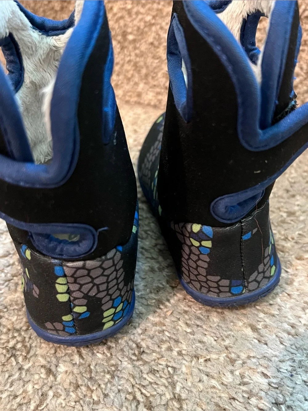 Bogs Infant Black Waterproof Boots with Blue & Green Mosaic Pattern Size 4